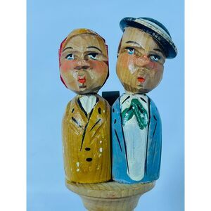 Vintage Kissing Couple Wine Stopper Bottle Cork Folk Art